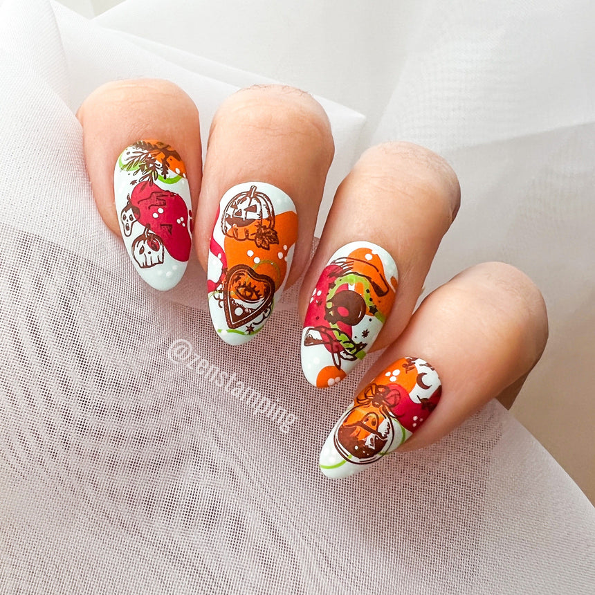 Witch's Familiar (M313) - Nail Stamping Plate