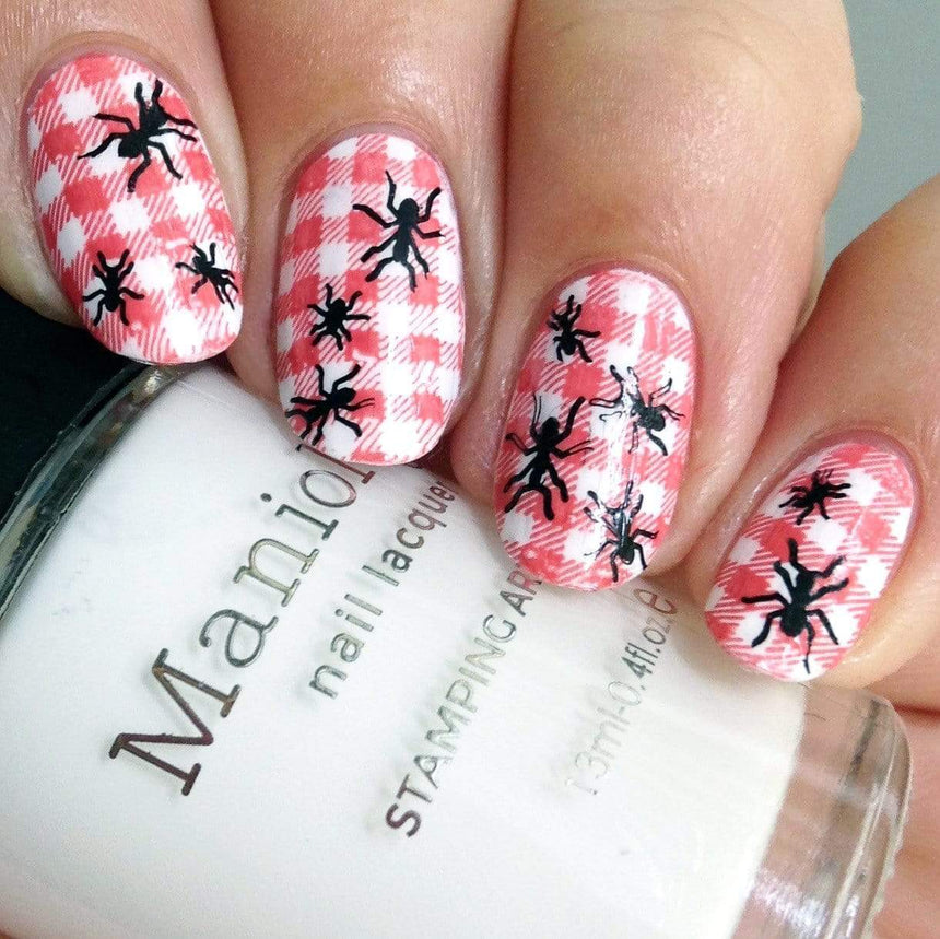 Summer Picnic: Under the Weave (MXM037) - Nail Stamping Plate